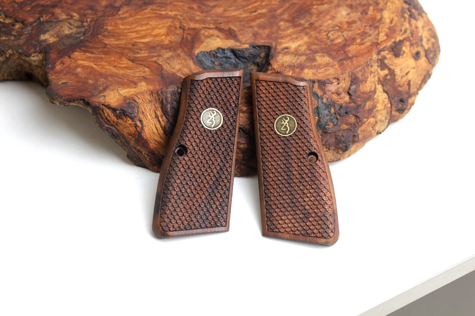 Browning Hi Power MK I II III - Springfield Sa-35 Special Walnut Grips