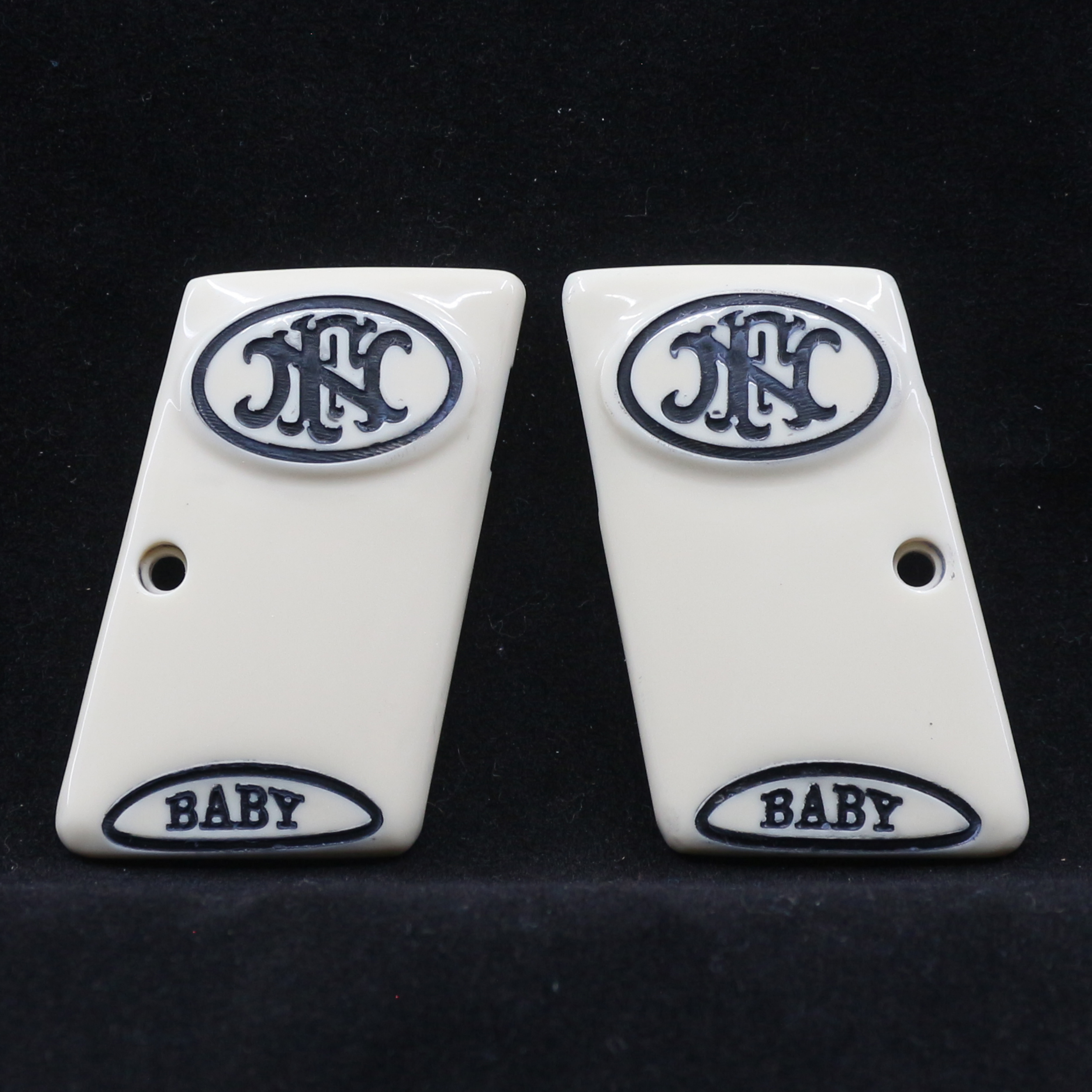 Browning Baby Fildişi Akrilik Lazer + Boyalı Logo 