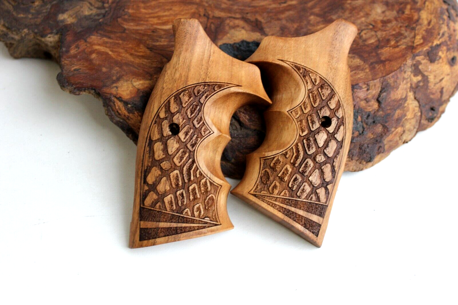 Smith Wesson K/L - Frame Open Back Square Butt Walnut Wood Grips