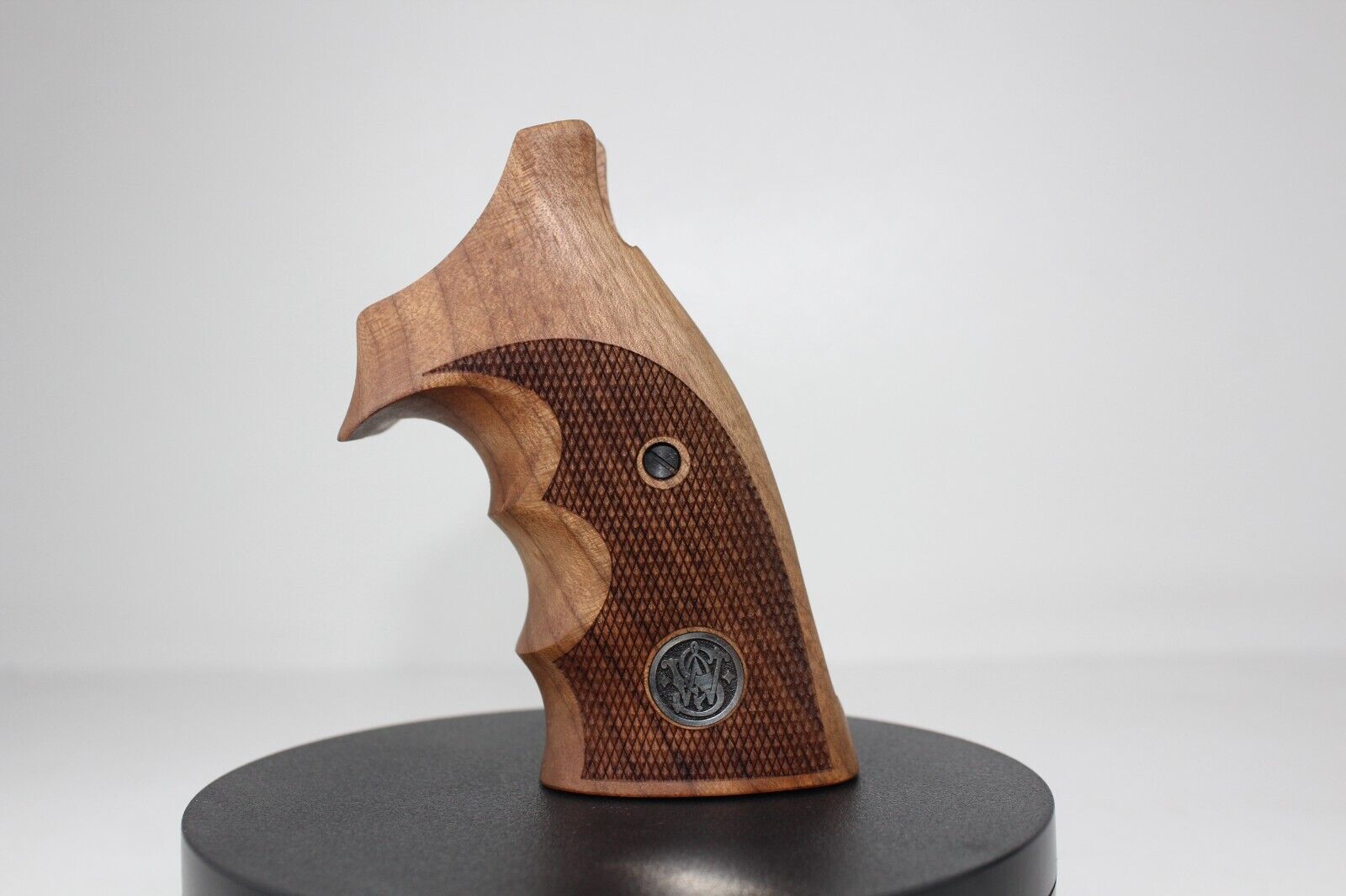 Smith Wesson K/L - Frame Open Back Square Butt Walnut Wood Grips