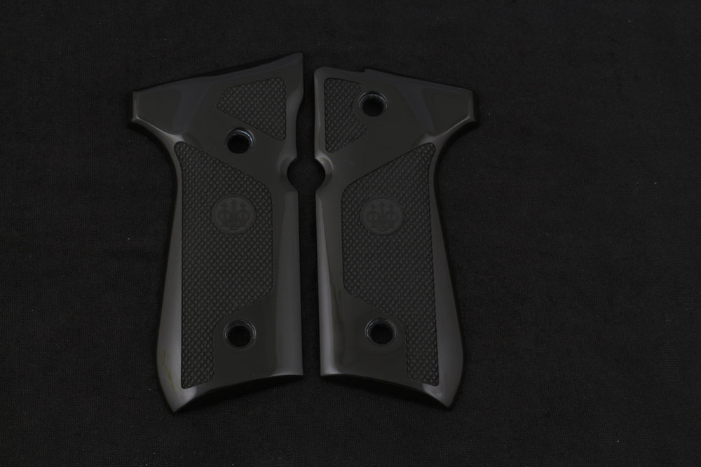 Beretta 92FS, 92, 92F, 92A1, 92FS INOX, 92G, 92D, 96, 96D, 96A1, M9, M9A1 Siyah Akrilik Lazer Logo 