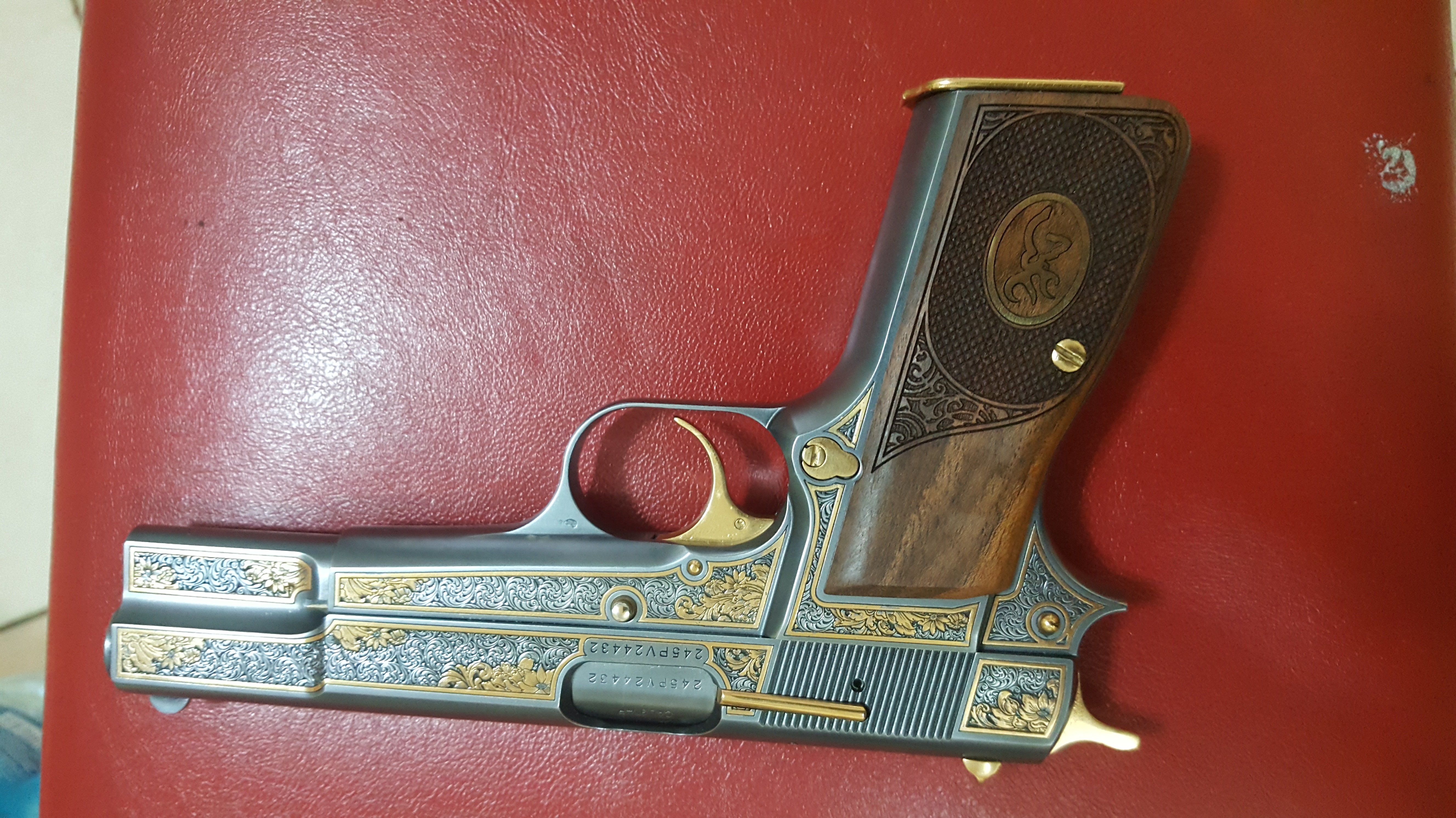 Browning MK3 Ceviz Ağacı Pirinç Logo 