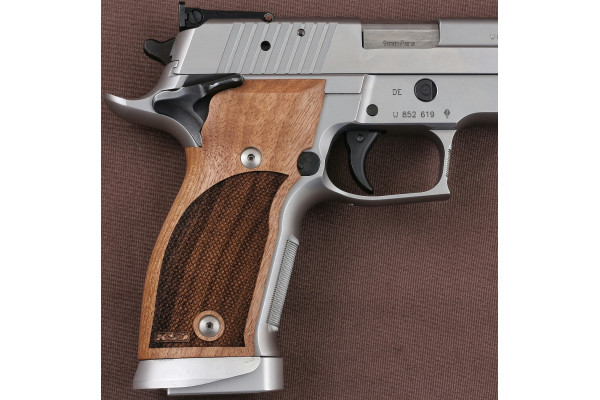 Sig Sauer X-Five P226 / X-Five SO / X-Five AL / X-Six / X-Six AL Ceviz Ağacı Logo Yok 
