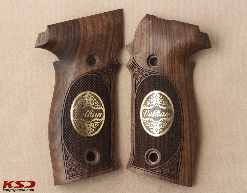 Sig Sauer P226 / P226 SL / P226 Sport / P226 Sport II / P226 Sport II SL / P226 Sport II SL PPC Ceviz Ağacı Pirinç Logo (Büyük) 