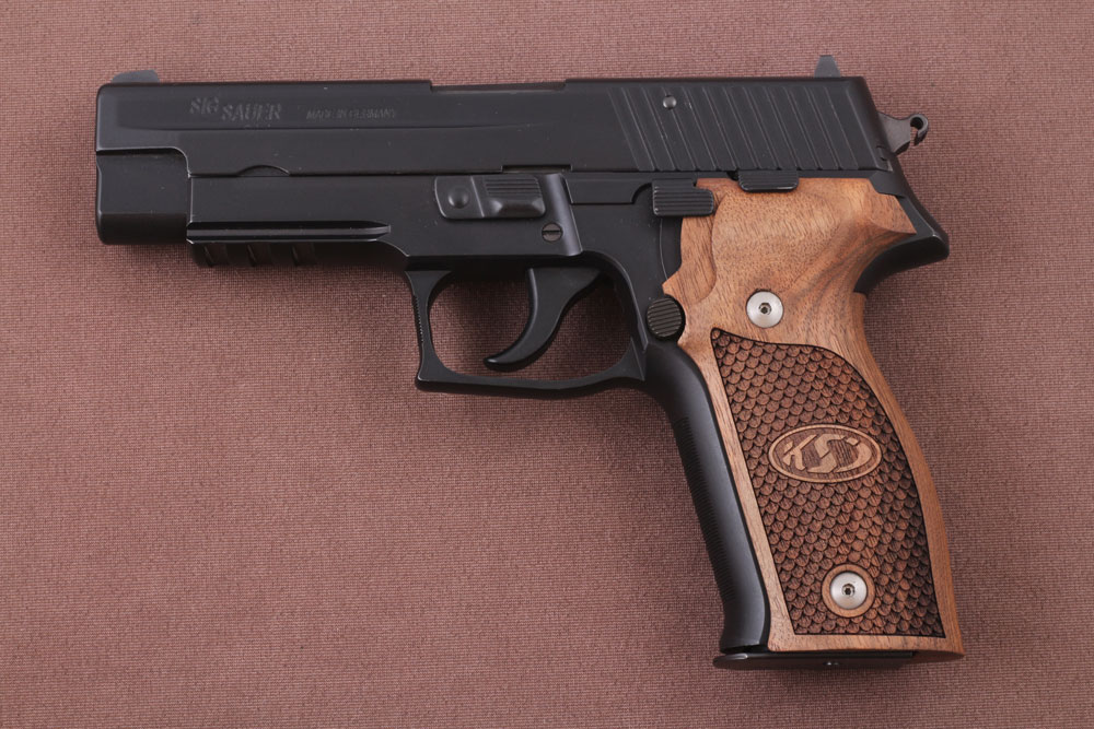 Sig Sauer P226 / P226 SL / P226 Sport / P226 Sport II / P226 Sport II SL / P226 Sport II SL PPC Ceviz Ağacı Lazer Logo 